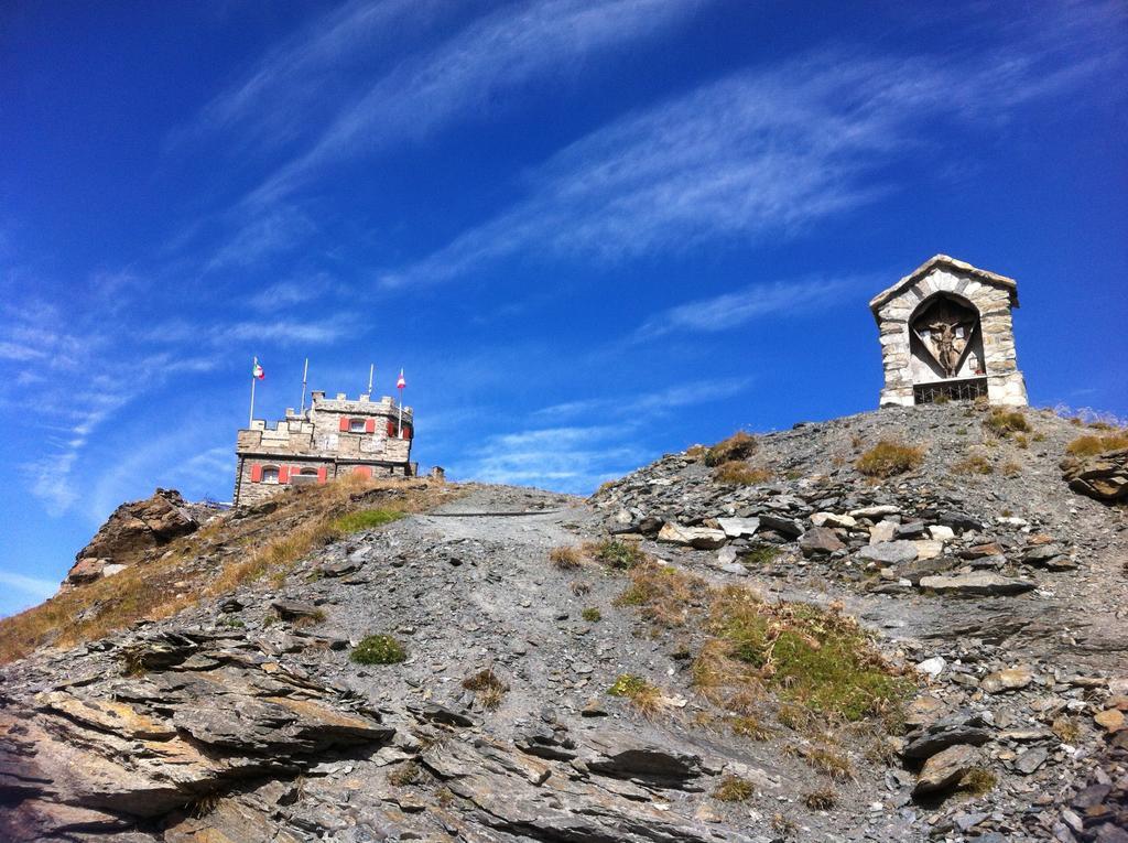 Rifugio Garibaldi Hotel *