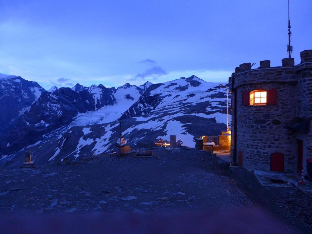 Rifugio Garibaldi Hotel