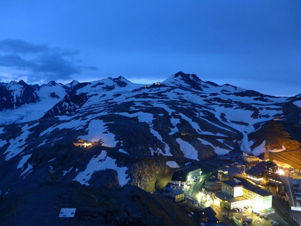 Hotel Rifugio Garibaldi *